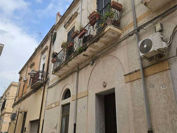Appartamento trilocale in vendita in VIA GIUDITTA ARQUATI, Centro Storico, Brindisi