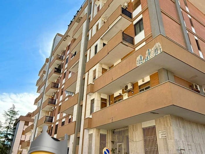 Appartamento trilocale in vendita in Viale Luigi Pinto, Provincia Nuova Ospedale, Foggia