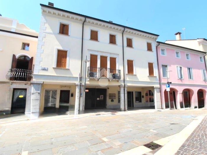 Appartamento quadrilocale in vendita in Via Rocca, Centro, Latisana
