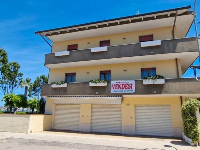 Casa in vendita in Via Valter Verziere, Villa Carmine, Montesilvano
