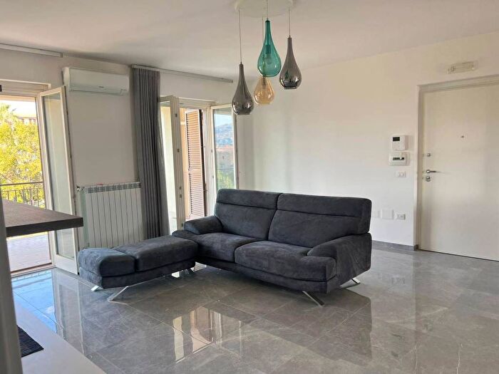 Appartamento trilocale in vendita in Casagiove