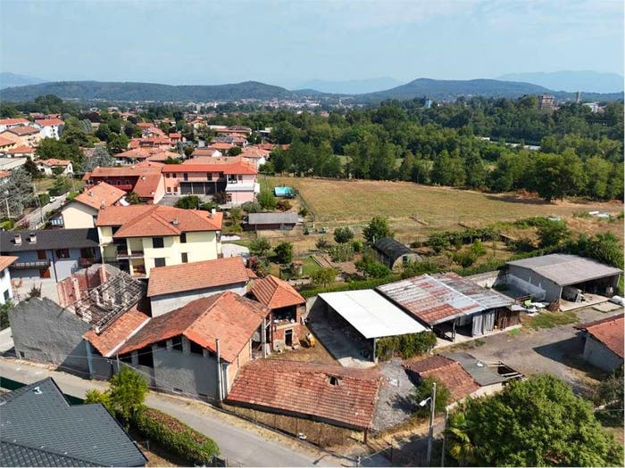 Casa quadrilocale in vendita in Via Valsesia, Centro, Castelletto Sopra Ticino