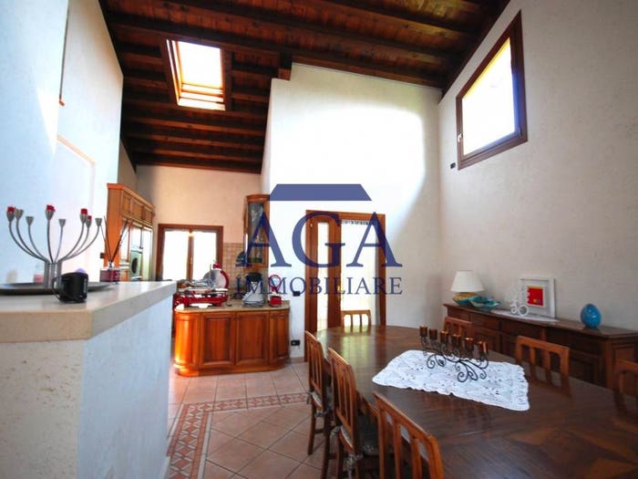 Casa con 6 locali in vendita in via Mudolere, Centro, Pieve di Soligo