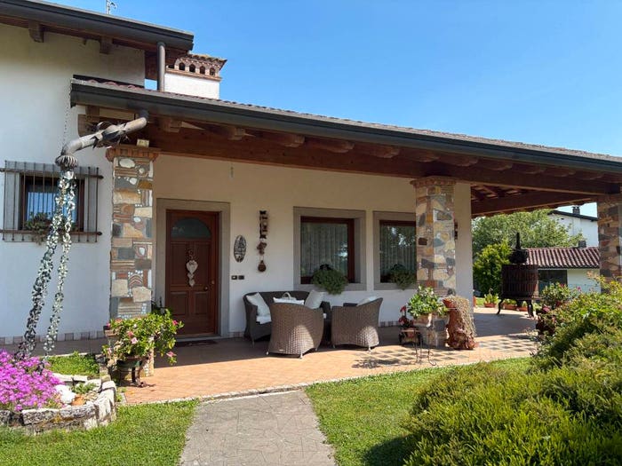 Casa con 6 locali in vendita in Via Antonini, Campolongo Tapogliano