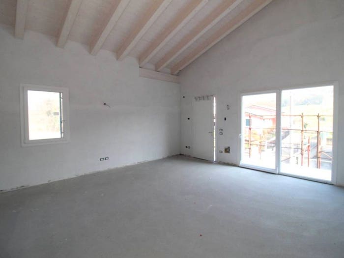 Appartamento trilocale in vendita in Via San Sebastiano, Valle, Castelgomberto