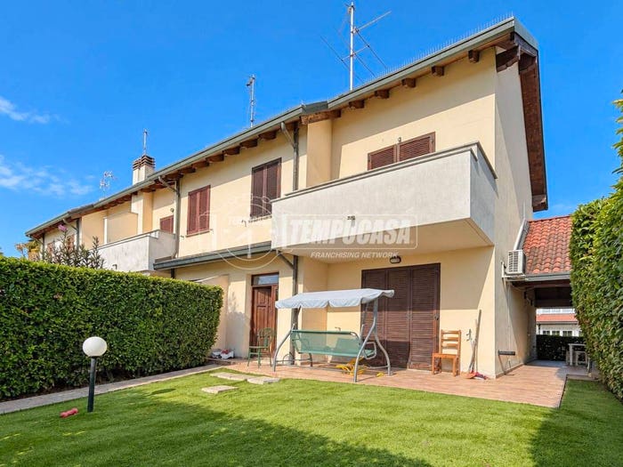 Casa con 5 locali in vendita in Viale Europa, Centro, Zelo Buon Persico