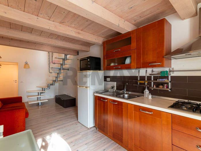 Appartamento quadrilocale in vendita in Vicolo del Giglio, Centro Storico, Jesi