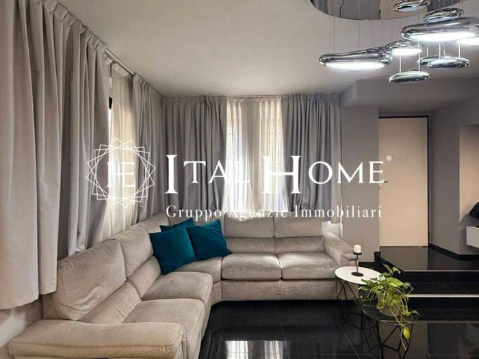 Appartamento trilocale in vendita in Via Palmaria, Affori, Milano