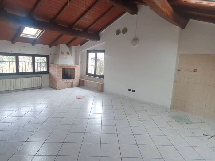 Appartamento trilocale in vendita in Via Campino, Brignano Gera d'Adda