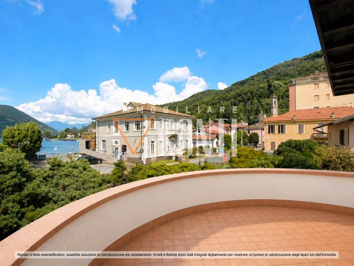 Casa con 6 locali in vendita in Via Piave, Porto Ceresio