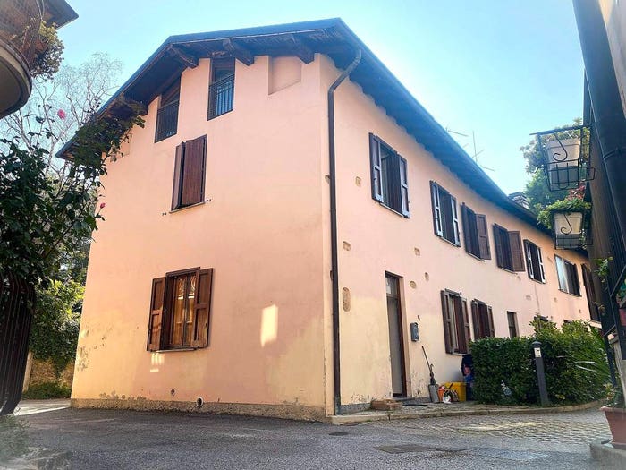 Casa trilocale in vendita in Via Riccardo Brambilla, Centro, Calco