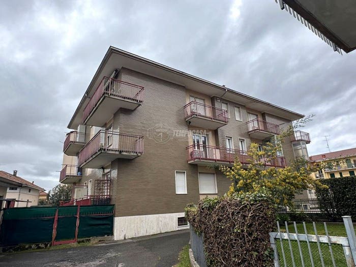 Appartamento quadrilocale in vendita in Via Edmondo de Amicis, Chiavazza, Biella
