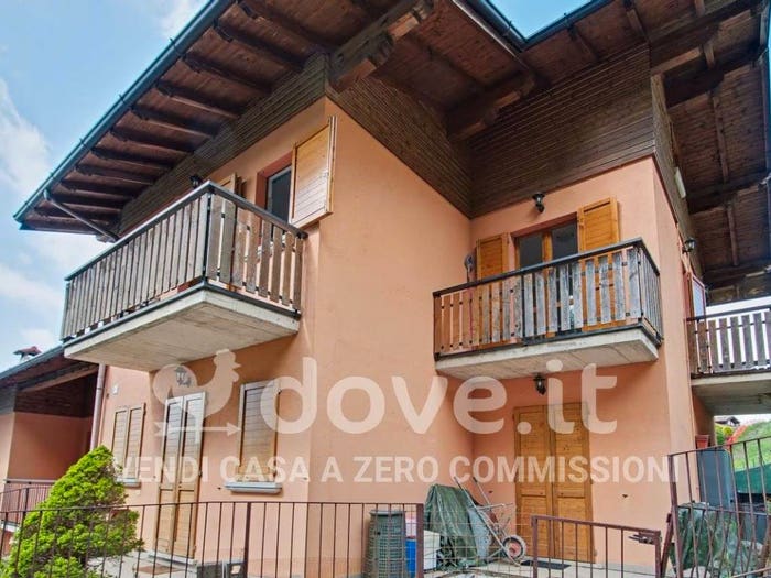 Appartamento bilocale in vendita in Via Monte Grappa, Centro, Cornalba