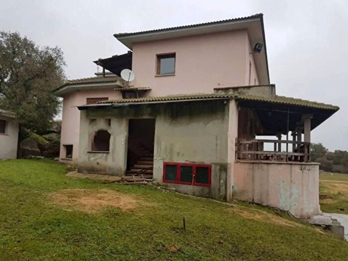 Casa con 6 locali in vendita in SS, Buddusò