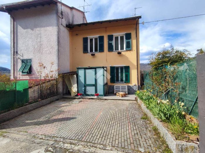 Casa con 5 locali in vendita in Località Colletta, Montoggio