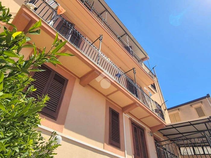 Appartamento trilocale in vendita in Salita Sant'Antonino, Centro, Monreale