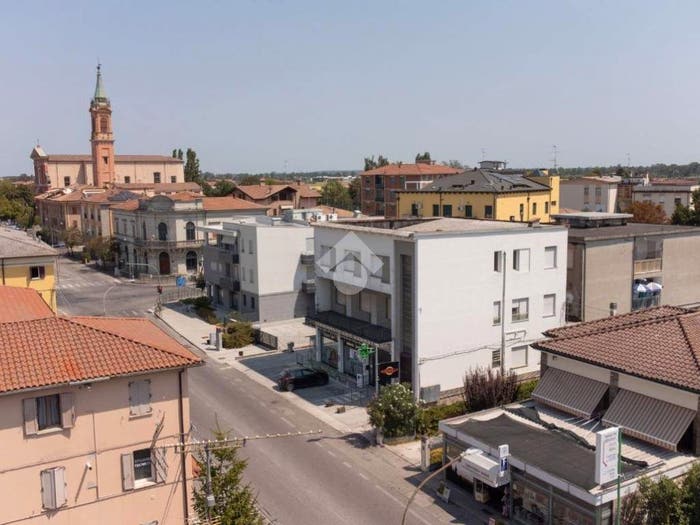 Casa con 6 locali in vendita in Via di Renazzo, Renazzo, Cento