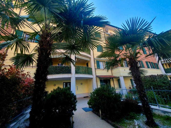 Casa con 6 locali in vendita in Via Jacopo da Porto Sud, Baggiovara, Modena