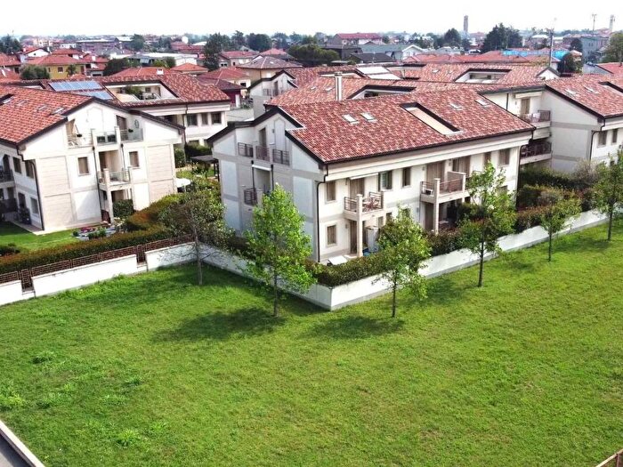 Appartamento trilocale in vendita in Viale Legnano, Centro, Parabiago