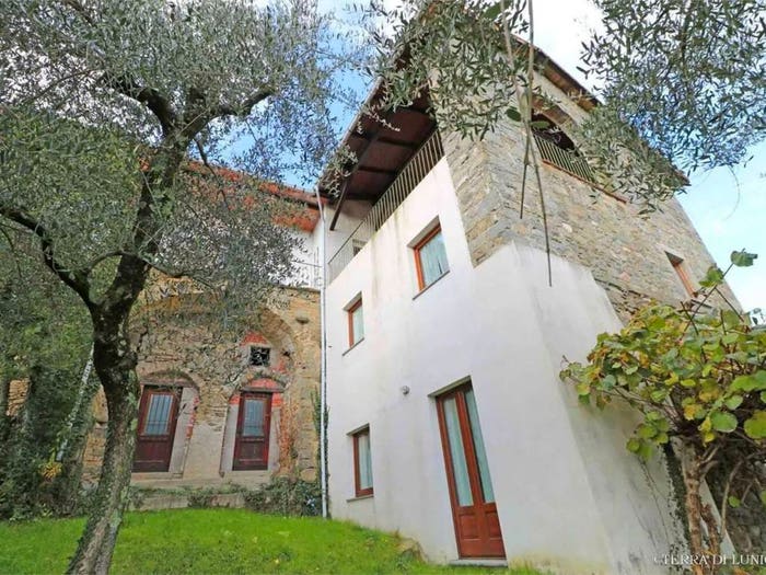 Casa con 6 locali in vendita in Località Torrano Valle, Pontremoli
