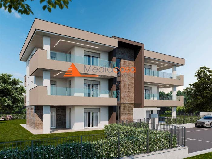 Appartamento trilocale in vendita in via Chiossone, Centro, Inzago