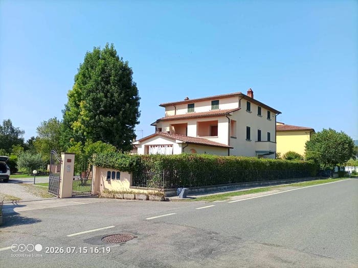 Casa con 6 locali in vendita in Località Frassineto, Frassineto, Arezzo