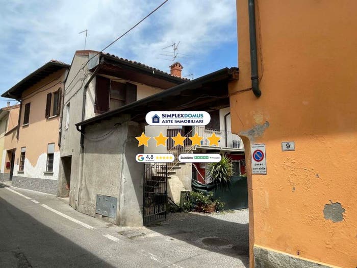Appartamento quadrilocale in vendita in Via Abate Sergio, Calvenzano