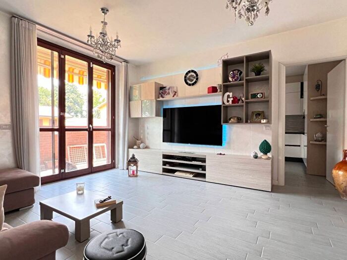 Appartamento trilocale in vendita in Strada della Fontana, Revellino Campo Marte, Lodi