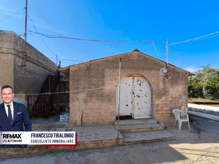 Casa trilocale in vendita in Punta Milocca Fanusa Mare, Siracusa