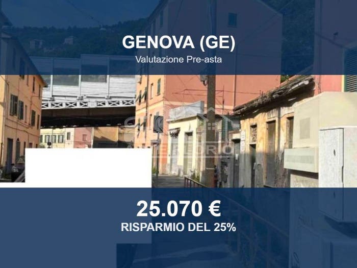 Appartamento quadrilocale in vendita in Via Bobbio, Marassi San Fruttuoso Quezzi, Genova