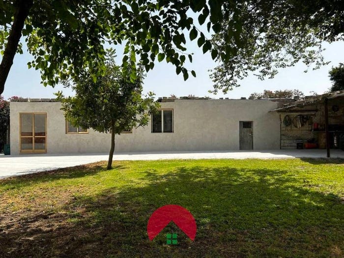 Casa con 6 locali in vendita in TRE CONFINI, Matera
