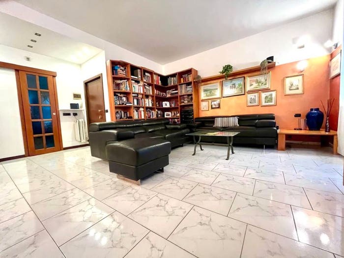 Appartamento quadrilocale in vendita in Via Alfonso Cossa, Quartiere Forlanini, Milano
