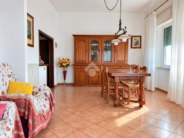 Appartamento quadrilocale in vendita in Via Bengasi, Ospedale Stazione, Livorno