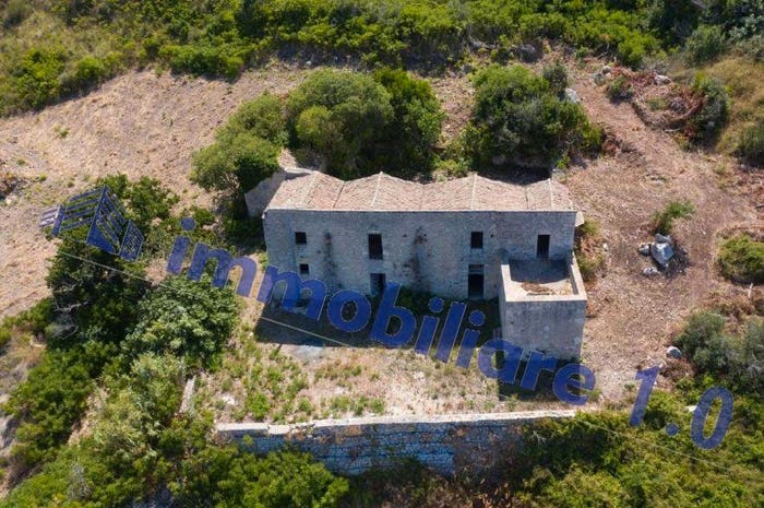 Casa con 6 locali in vendita in SP, Erice