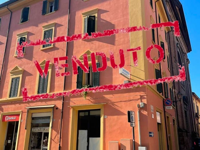 Appartamento trilocale in vendita in Via Cosimo Morelli, Centro Storico, Imola