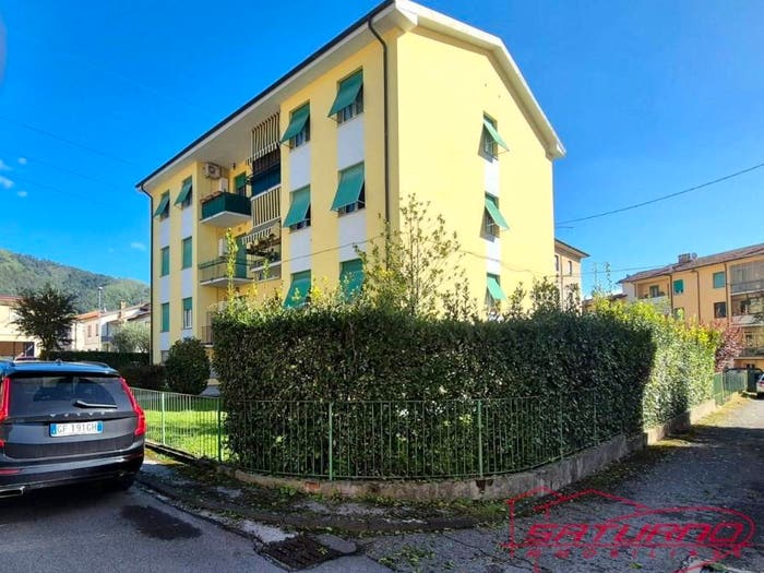 Appartamento con 5 locali in vendita in Via dei Fossi, Ponte a Moriano, Lucca