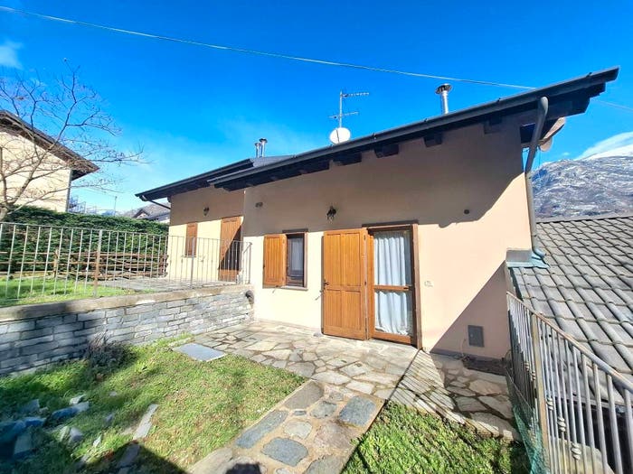 Casa bilocale in vendita in Frazione Torin, Pontey
