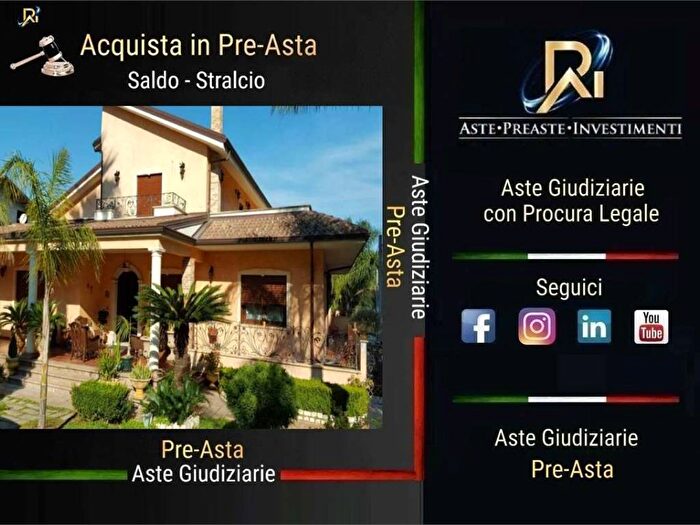 Casa con 6 locali in vendita in Quartiere San Leonardo ad angolo tra la Via Nazionale, Centro, Rosarno