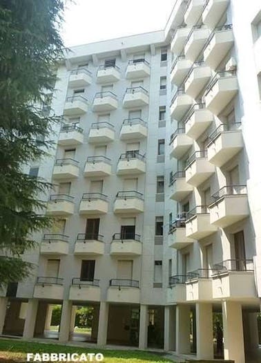 Appartamento trilocale in vendita in Via Milano, Centro, Garbagnate Milanese