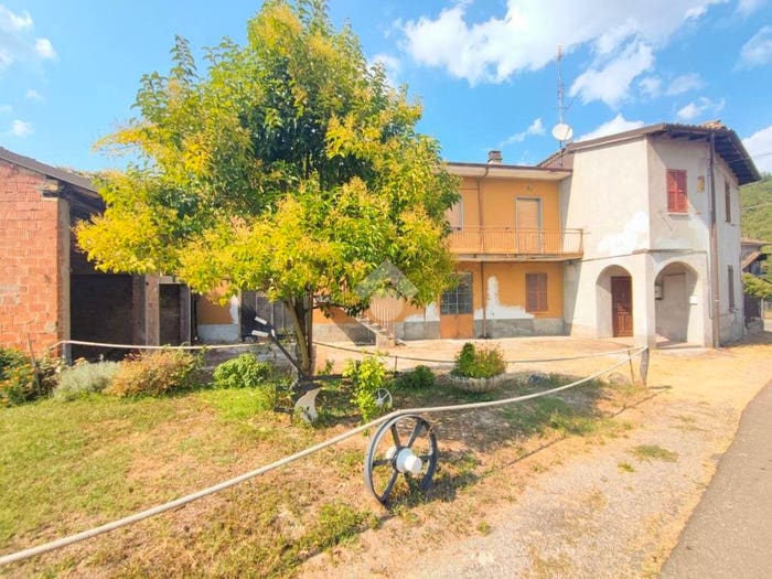 Casa con 6 locali in vendita in Strada Comunale Tortona Garbagna, Avolasca