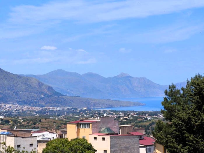 Appartamento trilocale in vendita in Corso dei Mille, Semicentro, Alcamo