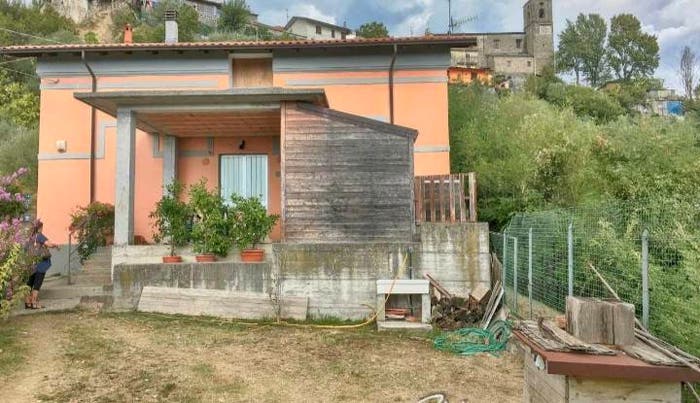 Casa con 6 locali in vendita in Via Padre Felice Ciuffani, Aulla