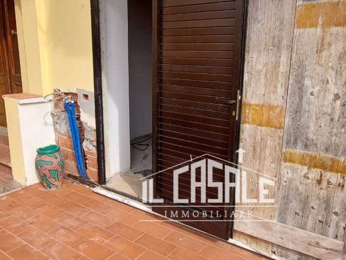 Appartamento con 5 locali in vendita in Via Vittorio Veneto, Centro, Dicomano