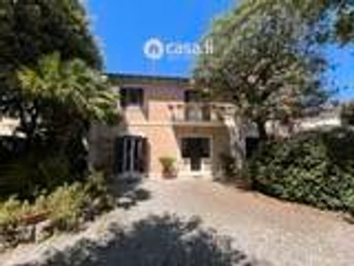 Casa con 6 locali in vendita in Antignano Banditella, Livorno