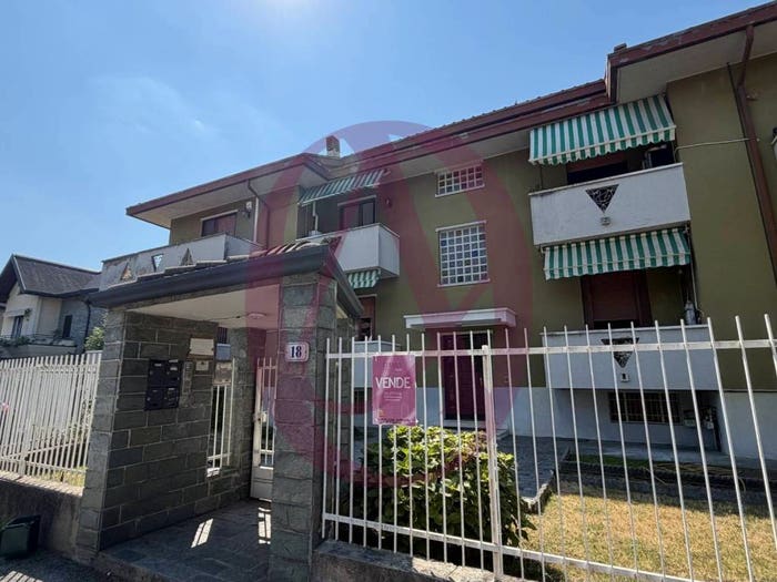 Appartamento con 5 locali in vendita in Via Marche, Arnate, Gallarate