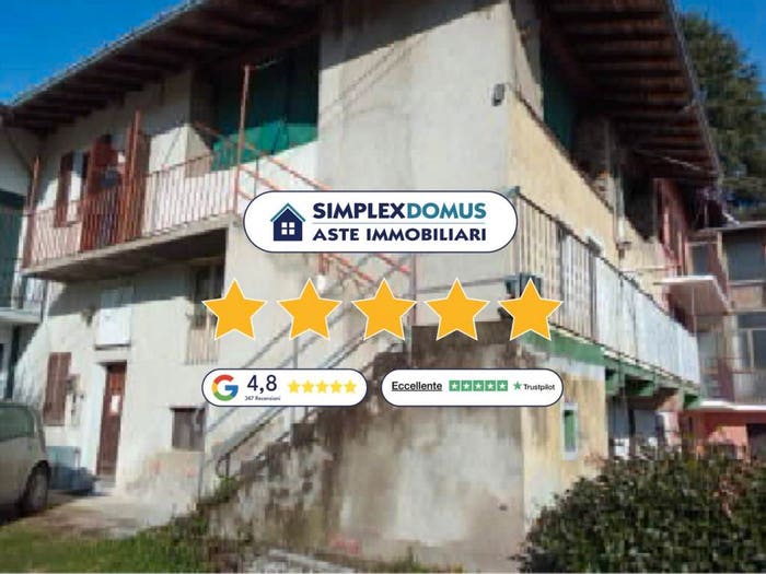 Appartamento con 5 locali in vendita in Via Vittorio Veneto, Travedona Monate, TravedonaMonate