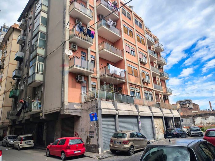 Appartamento con 6 locali in vendita in Via Sergio Forti, Libertà Stazione, Catania