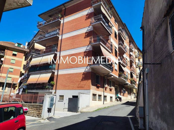 Appartamento bilocale in vendita in Via Civitavecchia, Centro, Allumiere