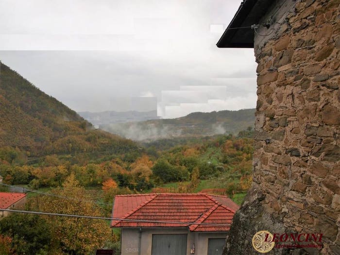 Casa trilocale in vendita in via iera, Treschietto, Bagnone