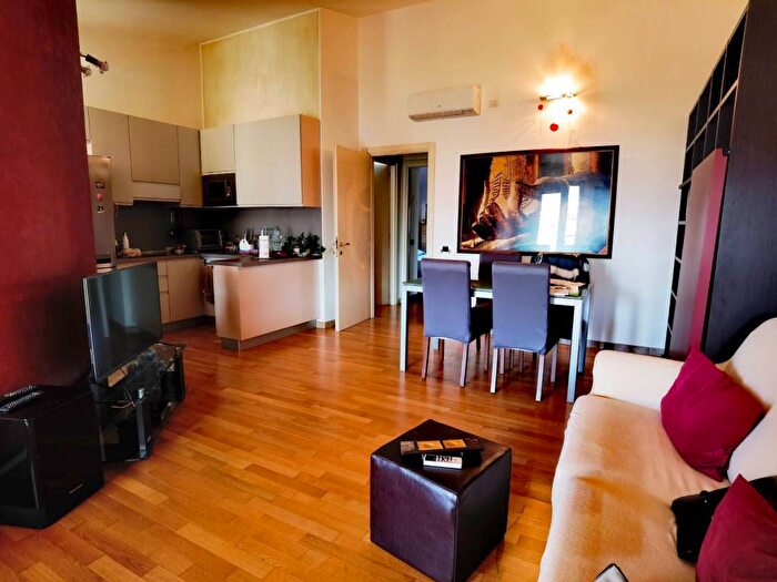 Casa trilocale in vendita in Viale dei Platani, Centro, Muravera